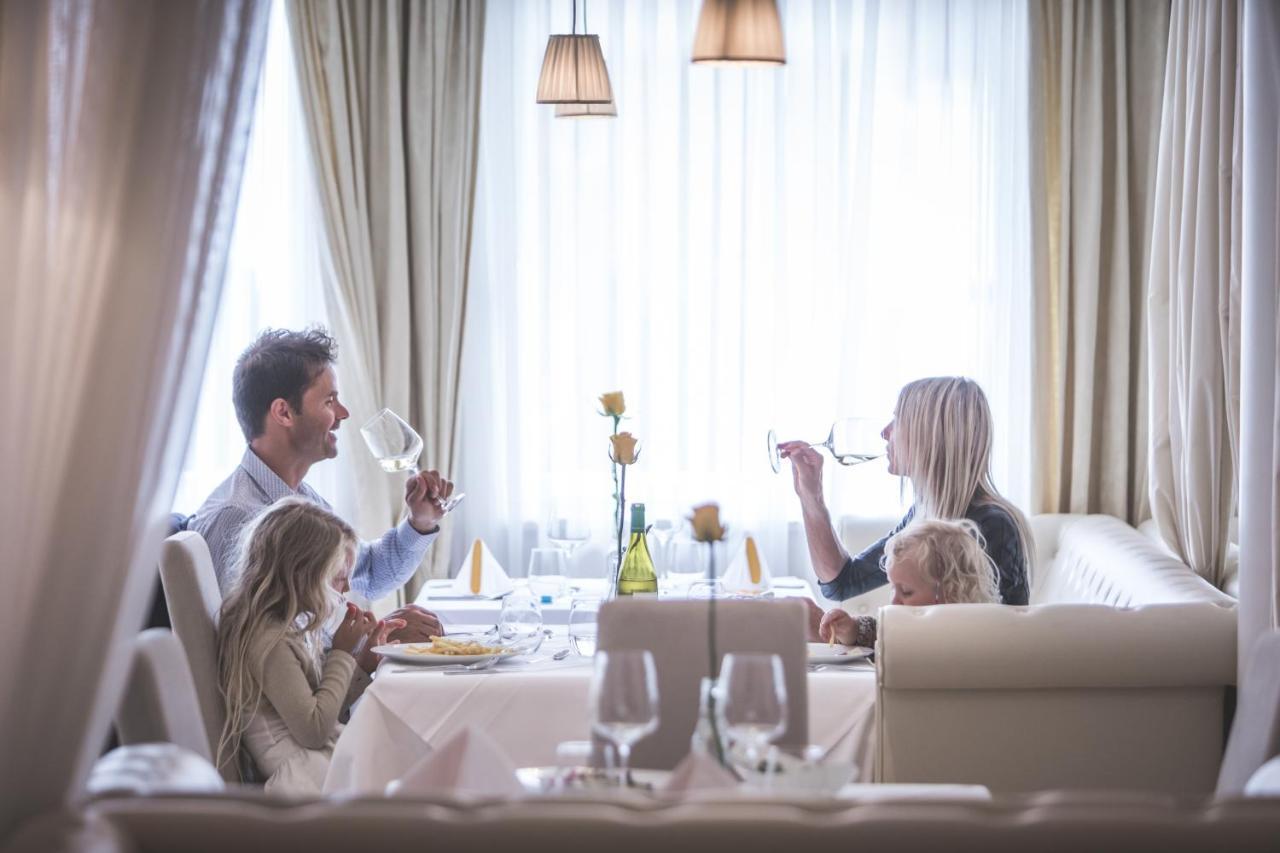 Hotel Fameli Olang Ngoại thất bức ảnh