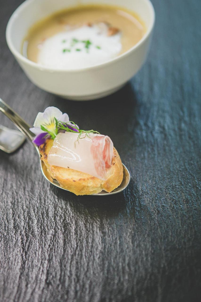 Hotel Fameli Olang Ngoại thất bức ảnh